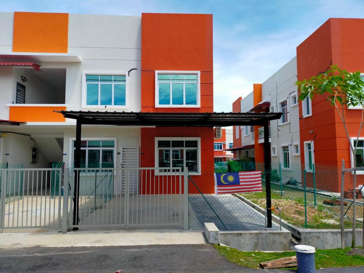 Zaara Krubong Alor Gajah Ayer Keroh *